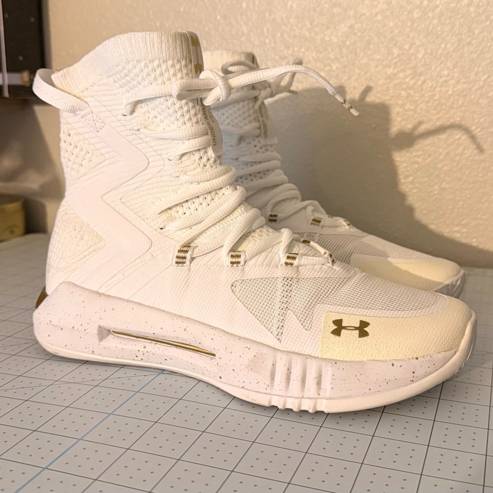 Under Armour Wmns Highlight Ace 2.0 'White Metallic Gold'